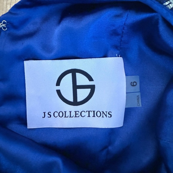 Embellished Brocade Sleeveless Sheath Dress. Blue and gold - satin lined. Size 6 - Picture 8 of 11